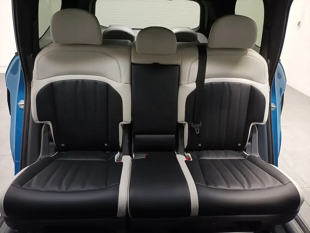 Kia EV9 GT-Line - Thumbnail 4