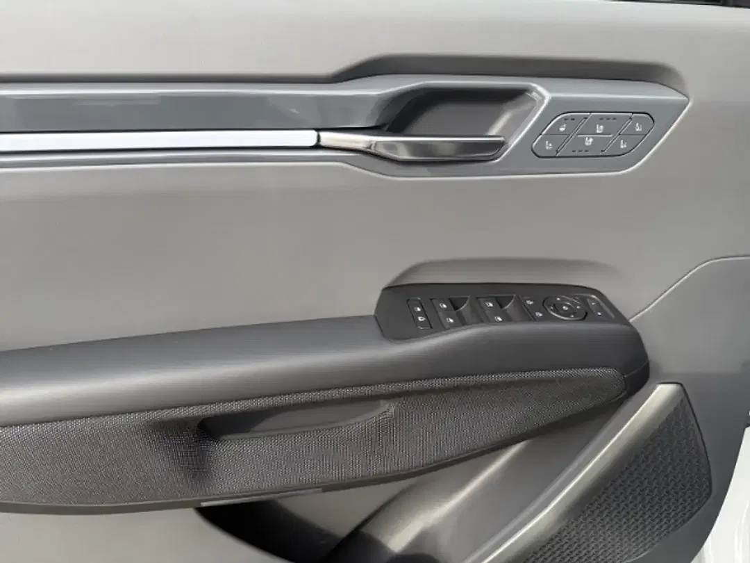 Kia EV9 GT-Line - Thumbnail 13