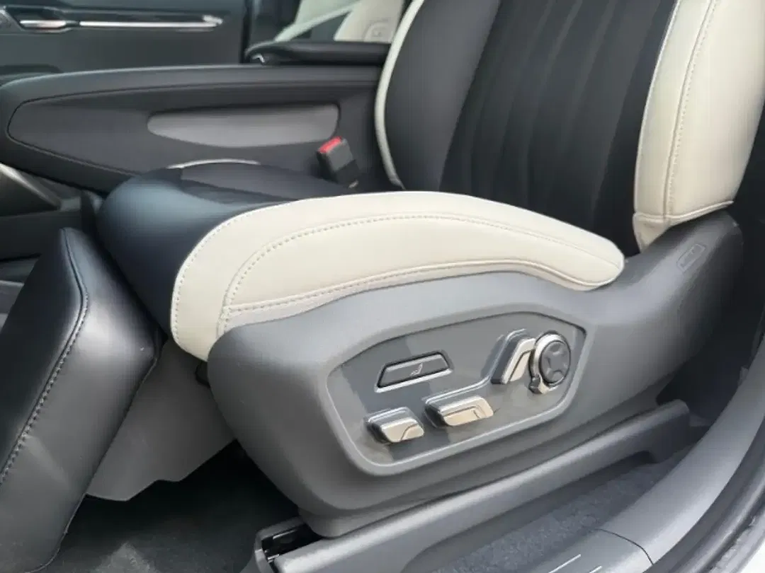Kia EV9 GT-Line - foto 14