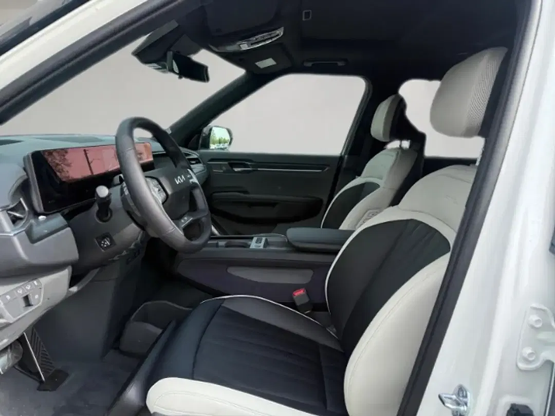 Kia EV9 GT-Line - Thumbnail 5