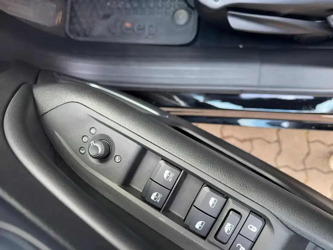 Jeep Compass 1.5 MHEV High Altitude - Thumbnail 14