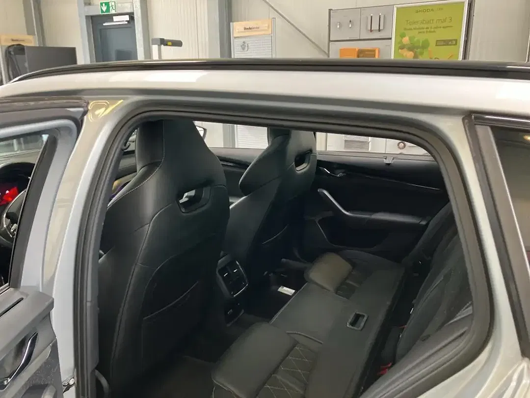 Skoda Octavia 2.0 TDI 4x4 vRS Combi - Thumbnail 8