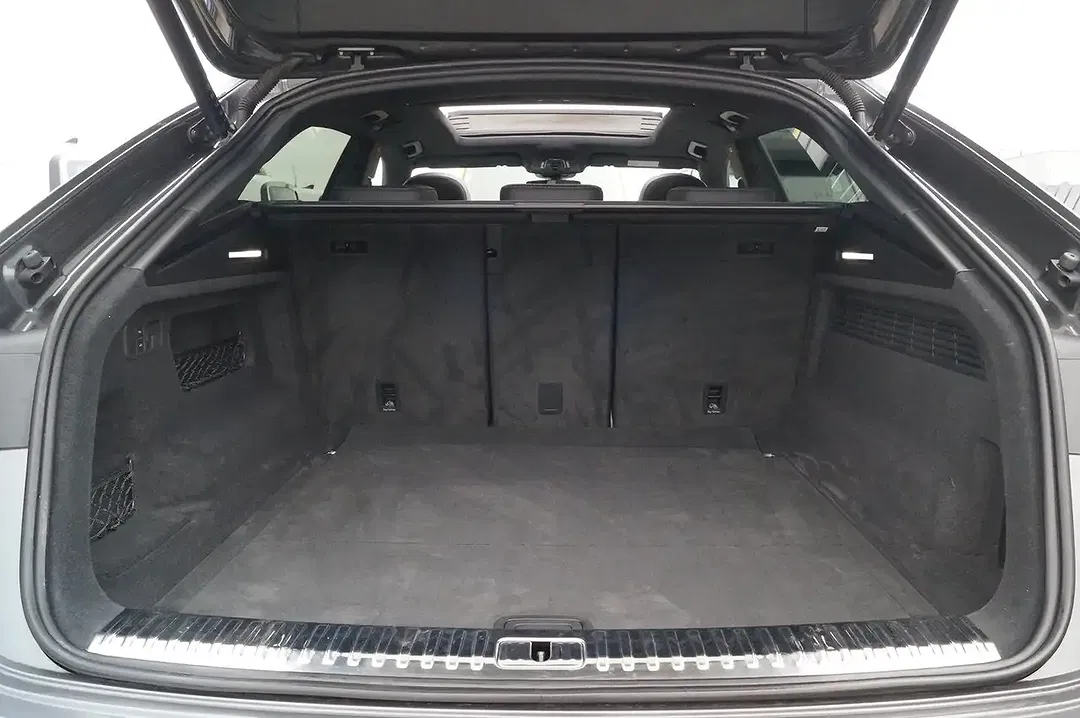 Audi Q8 55 TFSI quattro - Thumbnail 12