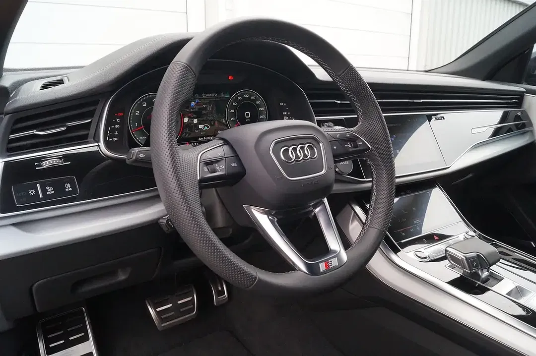 Audi Q8 55 TFSI quattro - Thumbnail 14