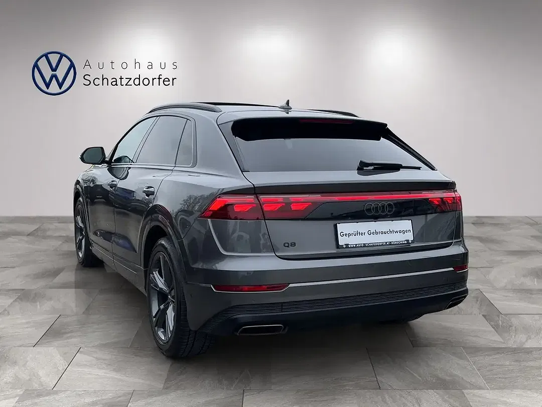 Audi Q8 55 TFSI quattro - Thumbnail 3