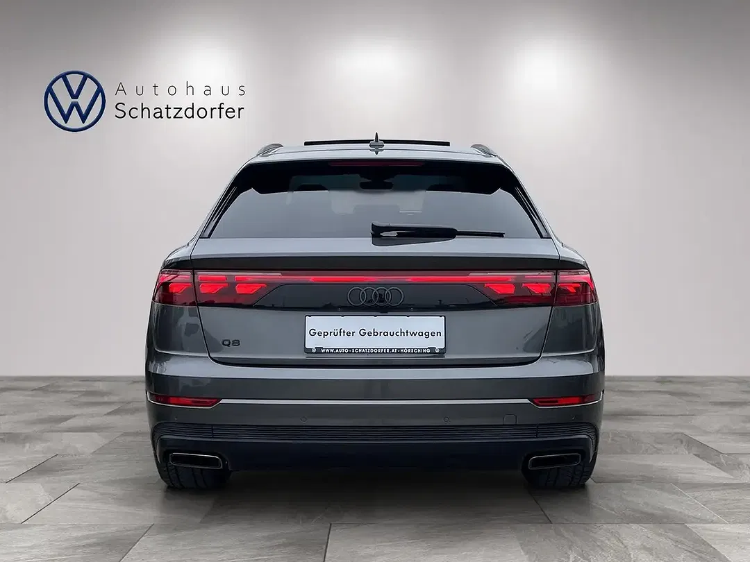 Audi Q8 55 TFSI quattro - Thumbnail 4