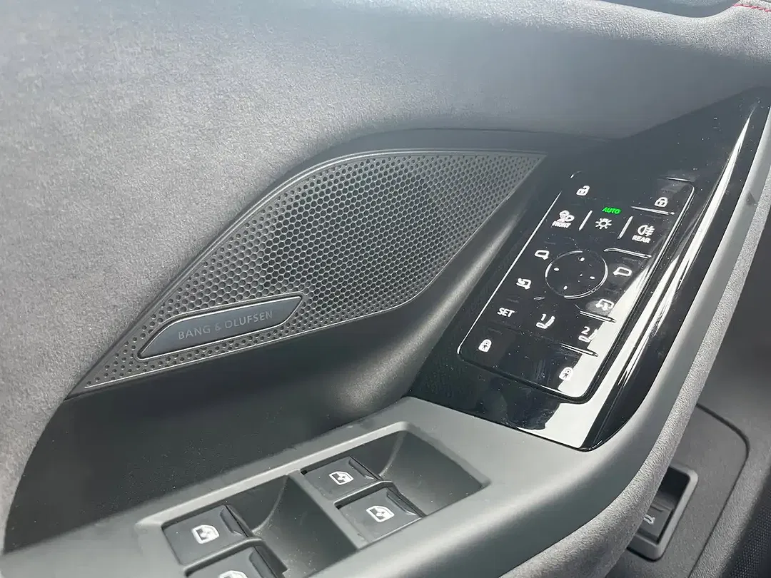 Audi S6 e-tron Avant - Thumbnail 12