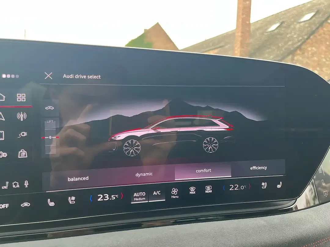 Audi S6 e-tron Avant - Thumbnail 7