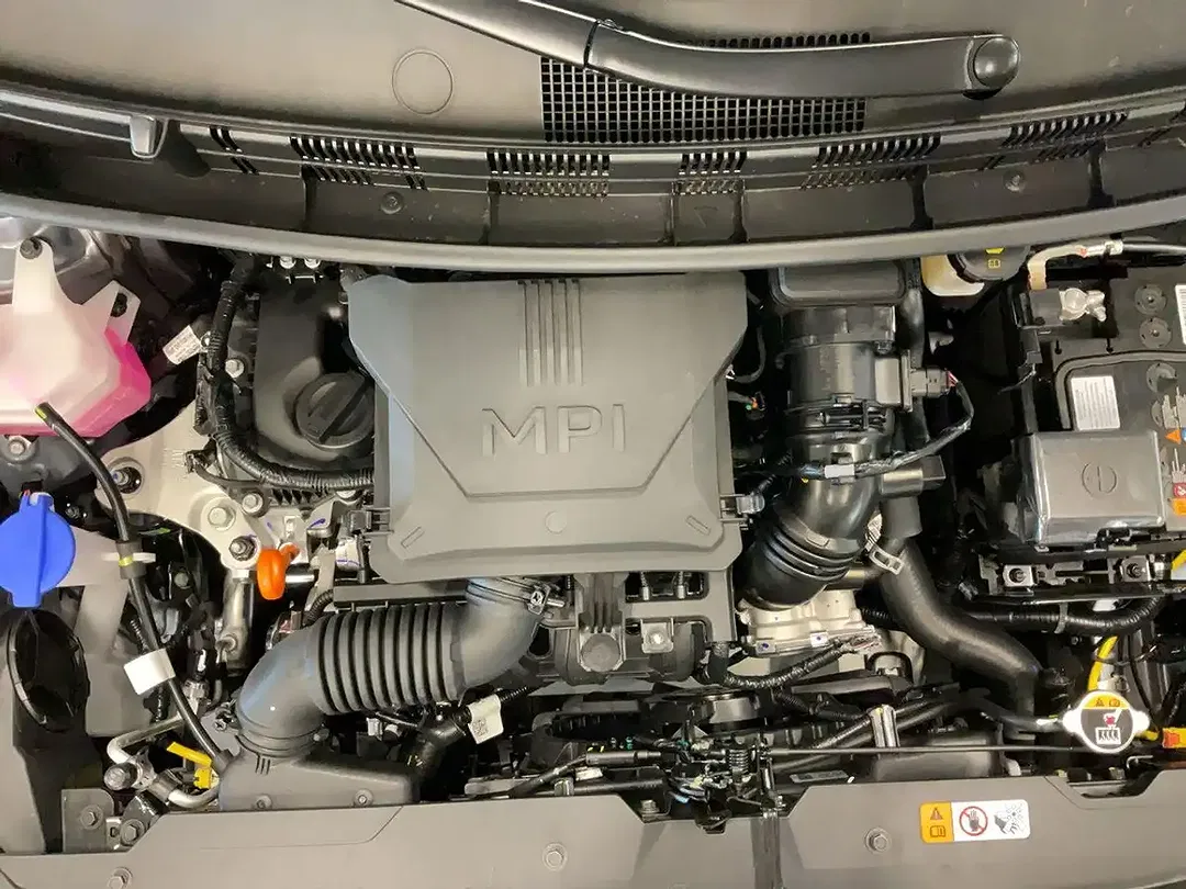 Hyundai i10 1.2 - Thumbnail 10