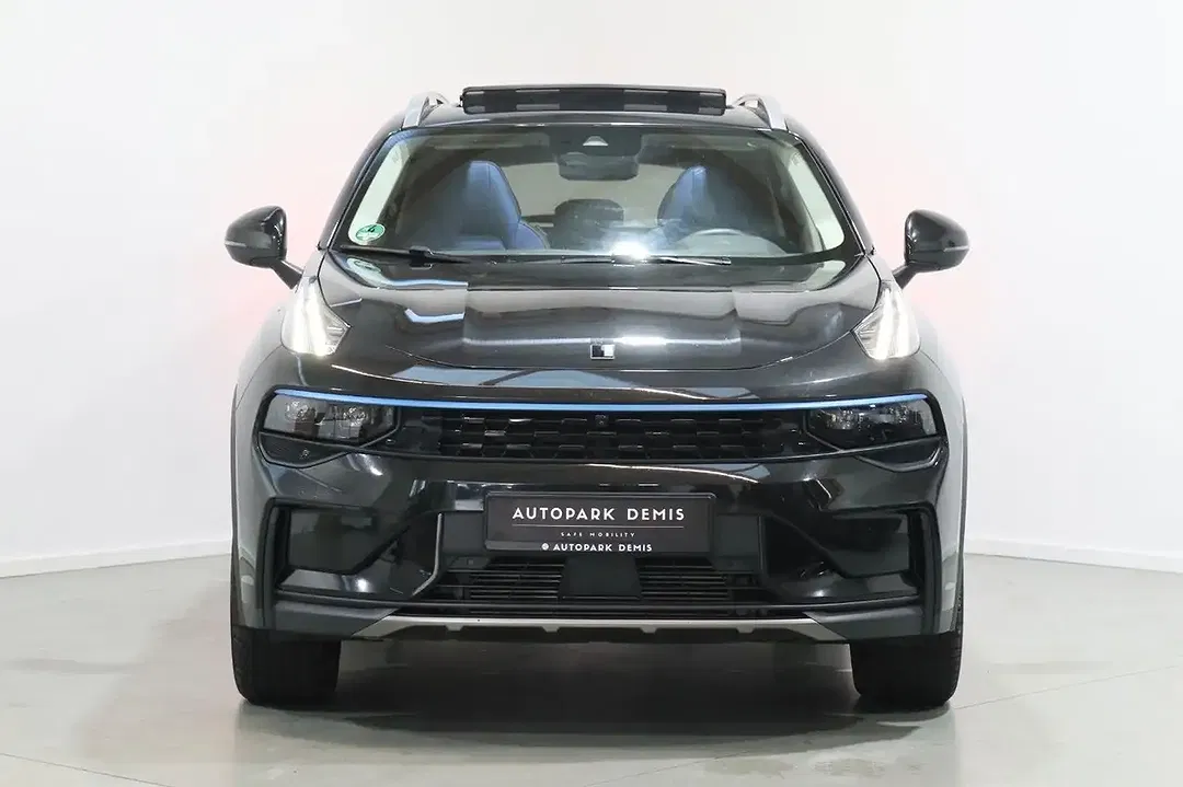 Lynk & Co 01 - Thumbnail 4
