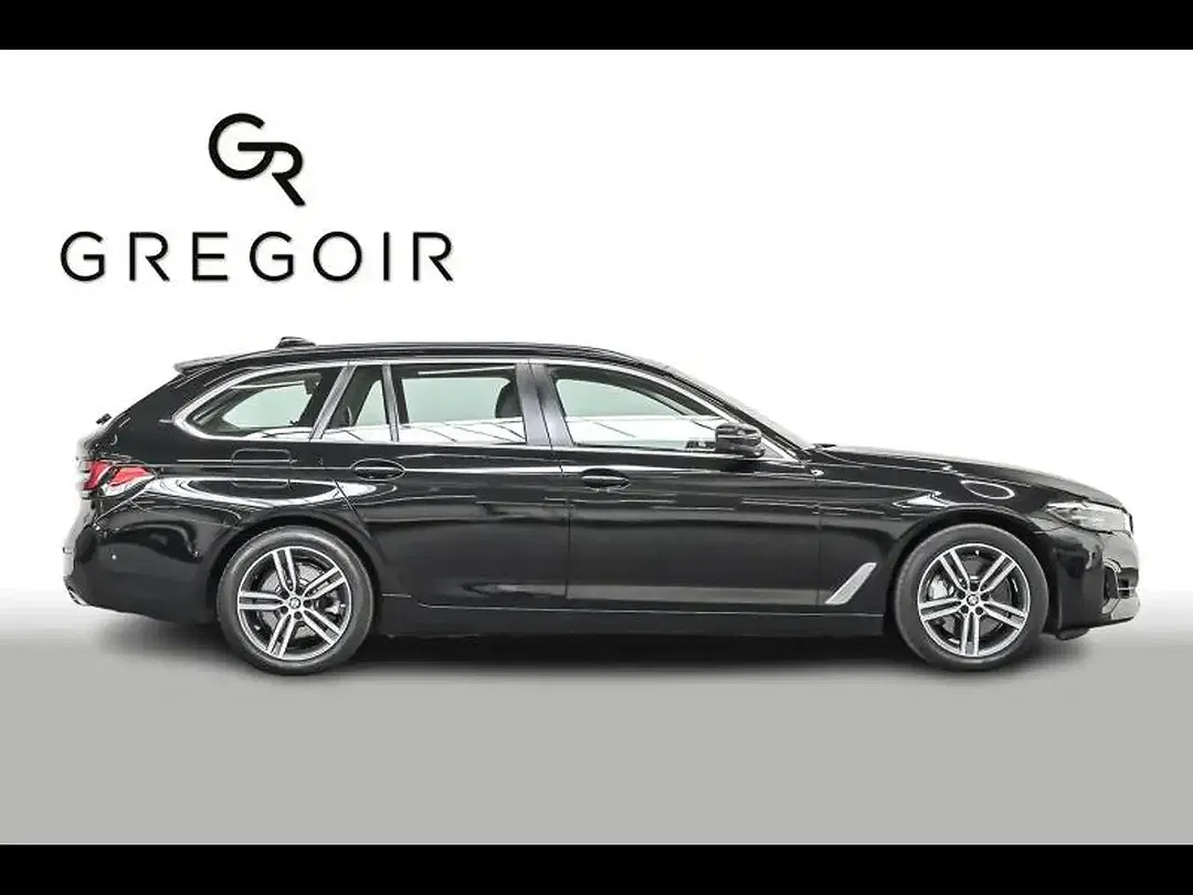 BMW 530 xDrive Touring - Thumbnail 3
