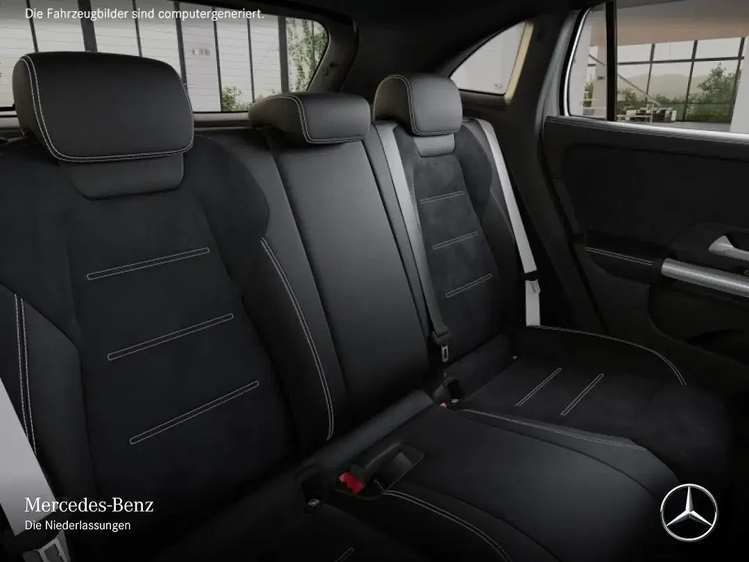 Mercedes-Benz GLA 200 7G-TRONIC AMG Night - Thumbnail 11