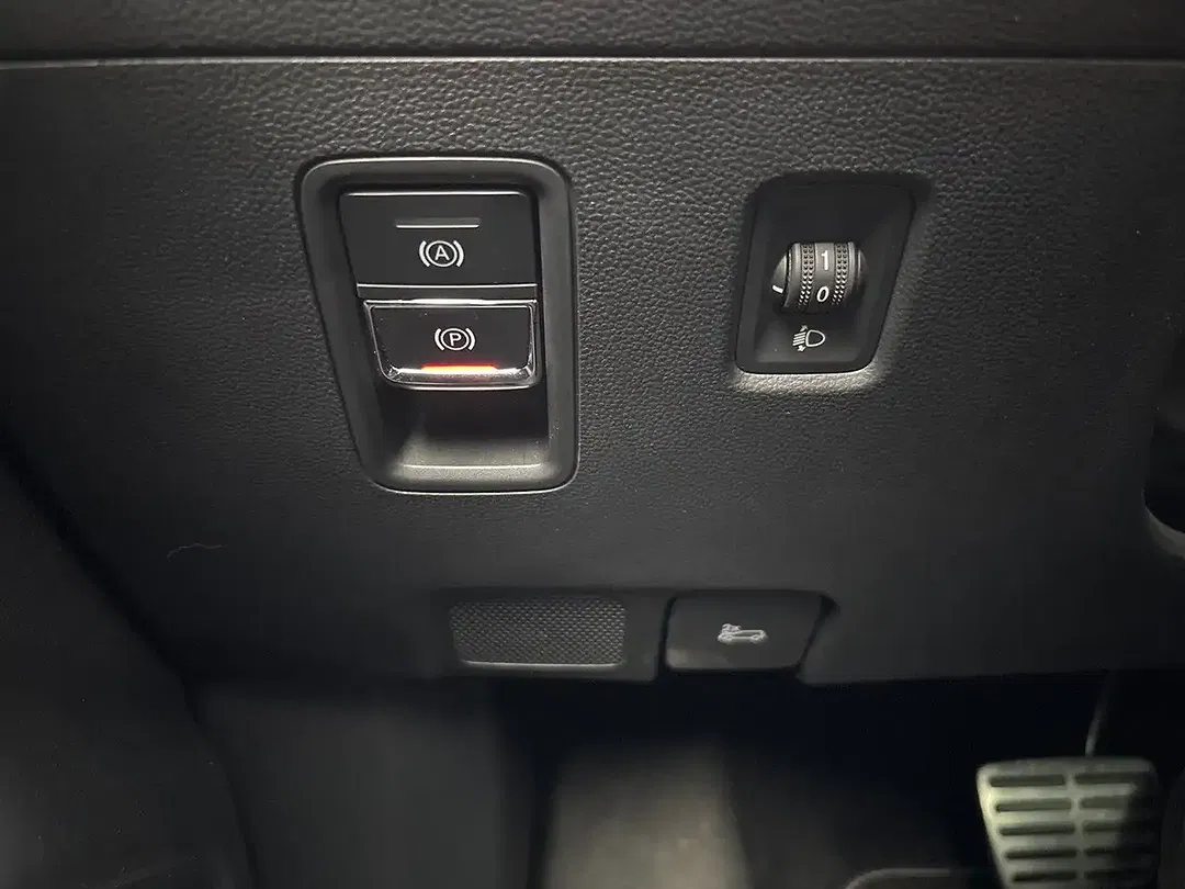 MG Marvel R AWD Performance - Thumbnail 10