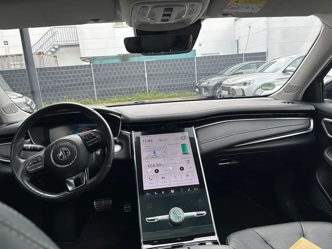 MG Marvel R AWD Performance - Thumbnail 3