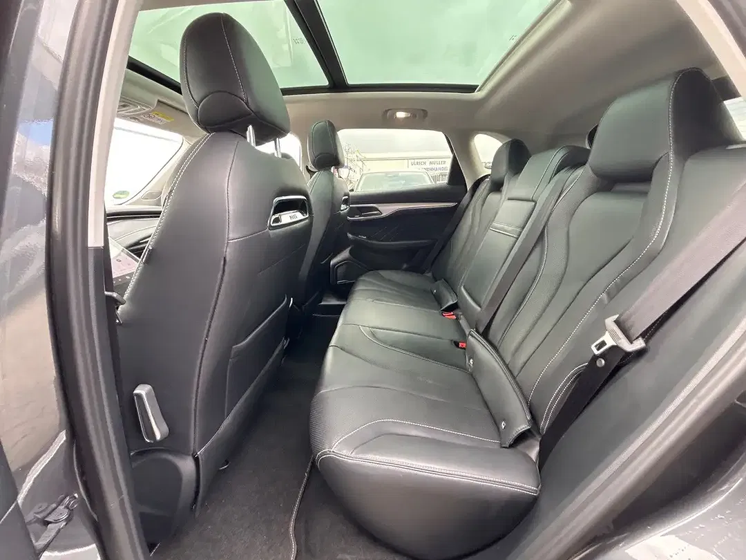 MG Marvel R AWD Performance - Thumbnail 9