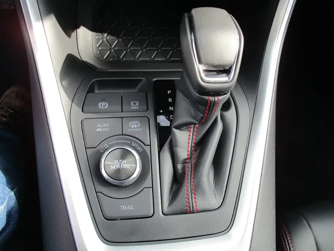 Suzuki Across Hybrid Comfort+ - Thumbnail 11