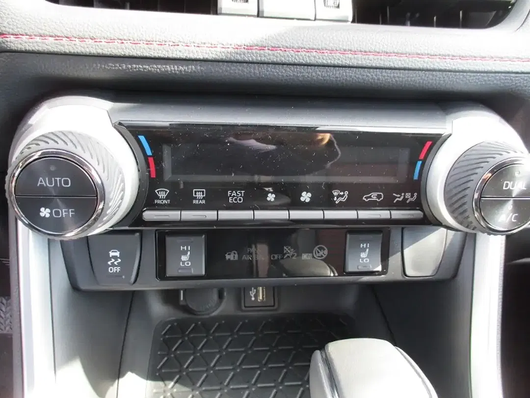 Suzuki Across Hybrid Comfort+ - Thumbnail 12