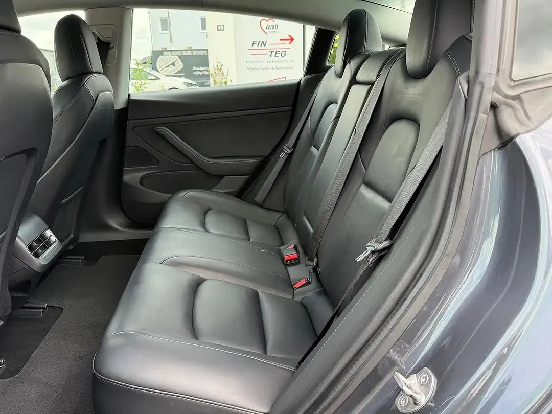 Tesla Model 3 RWD Plus Standard Range Plus - foto 8