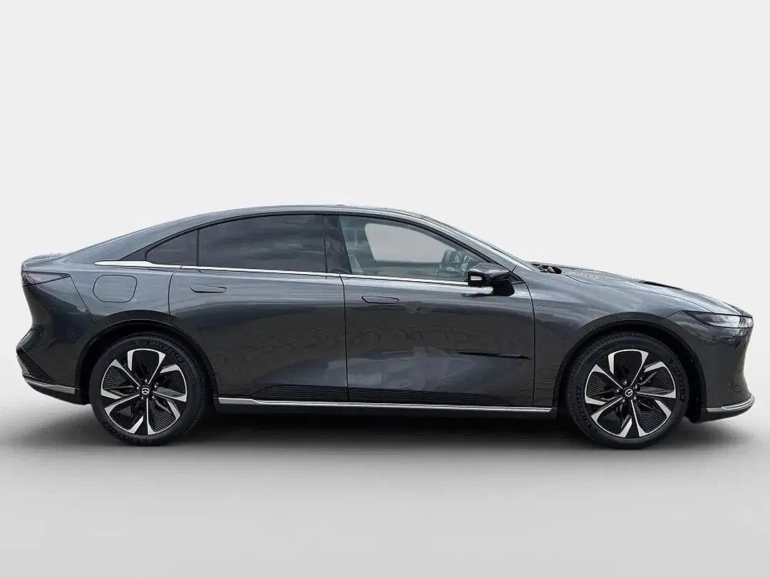Mazda 6e EV Takumi Plus - Thumbnail 3