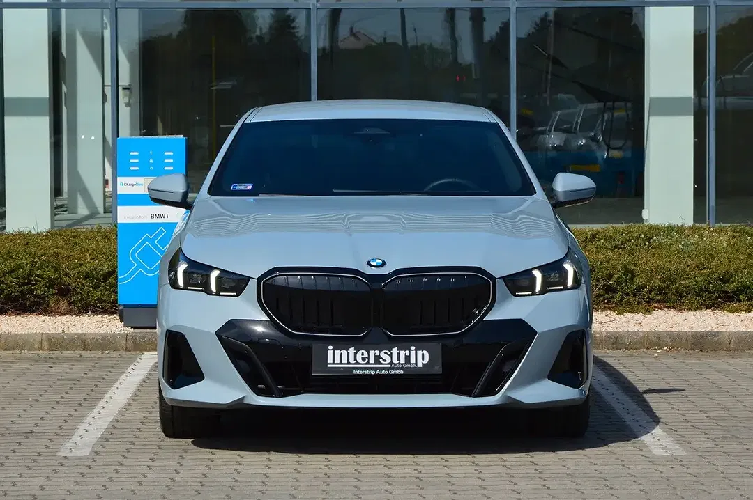 BMW 540 M Sport - Thumbnail 2