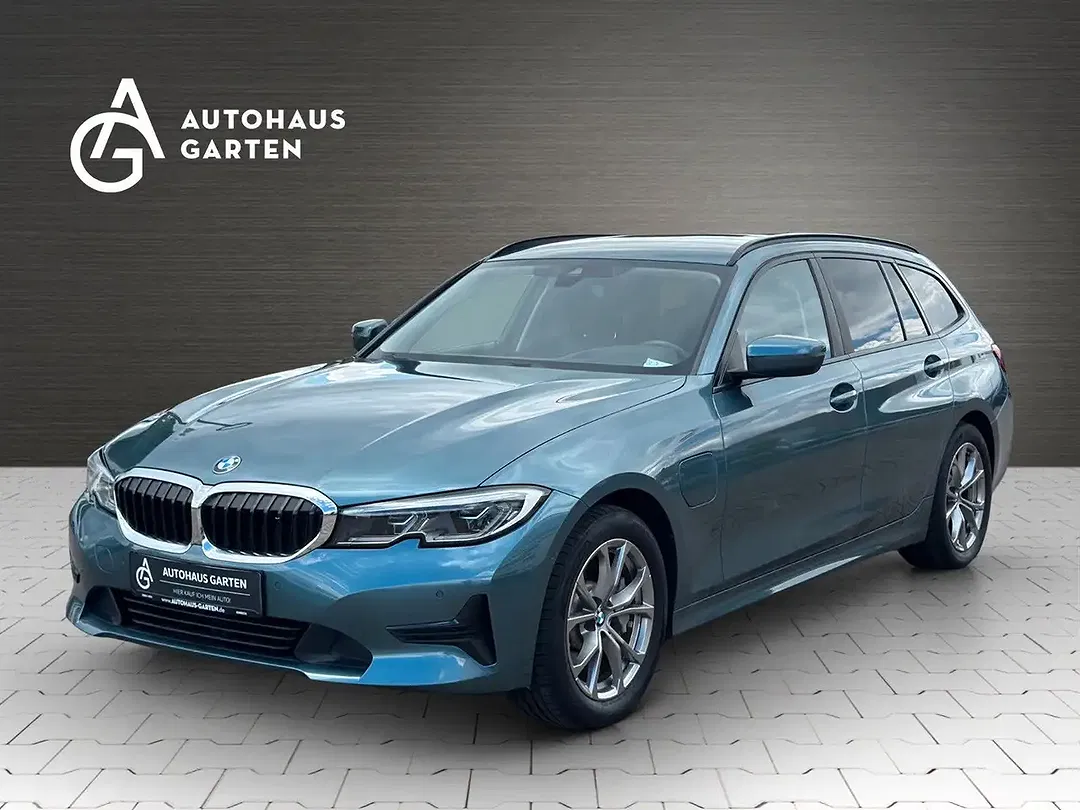 BMW 330 xDrive Advantage - foto 1