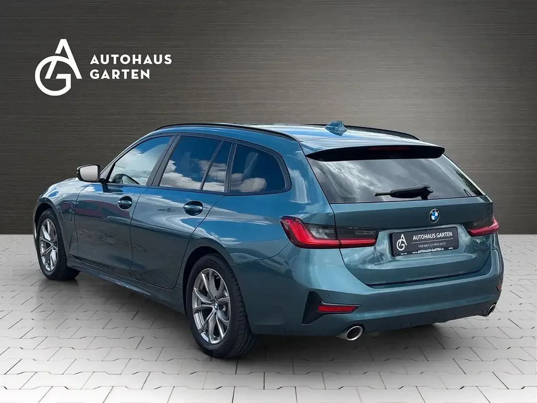 BMW 330 xDrive Advantage - foto 2