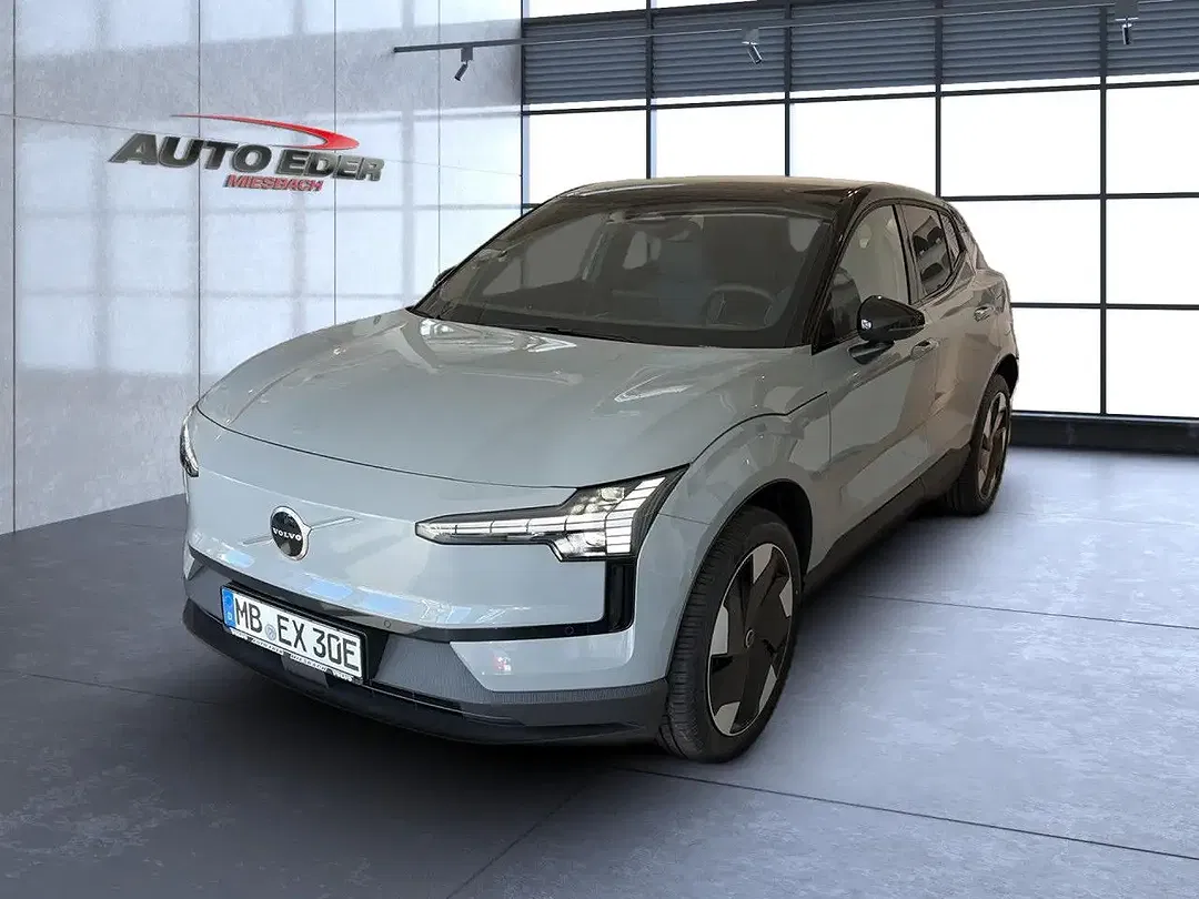 Volvo EX30 Plus - foto 1