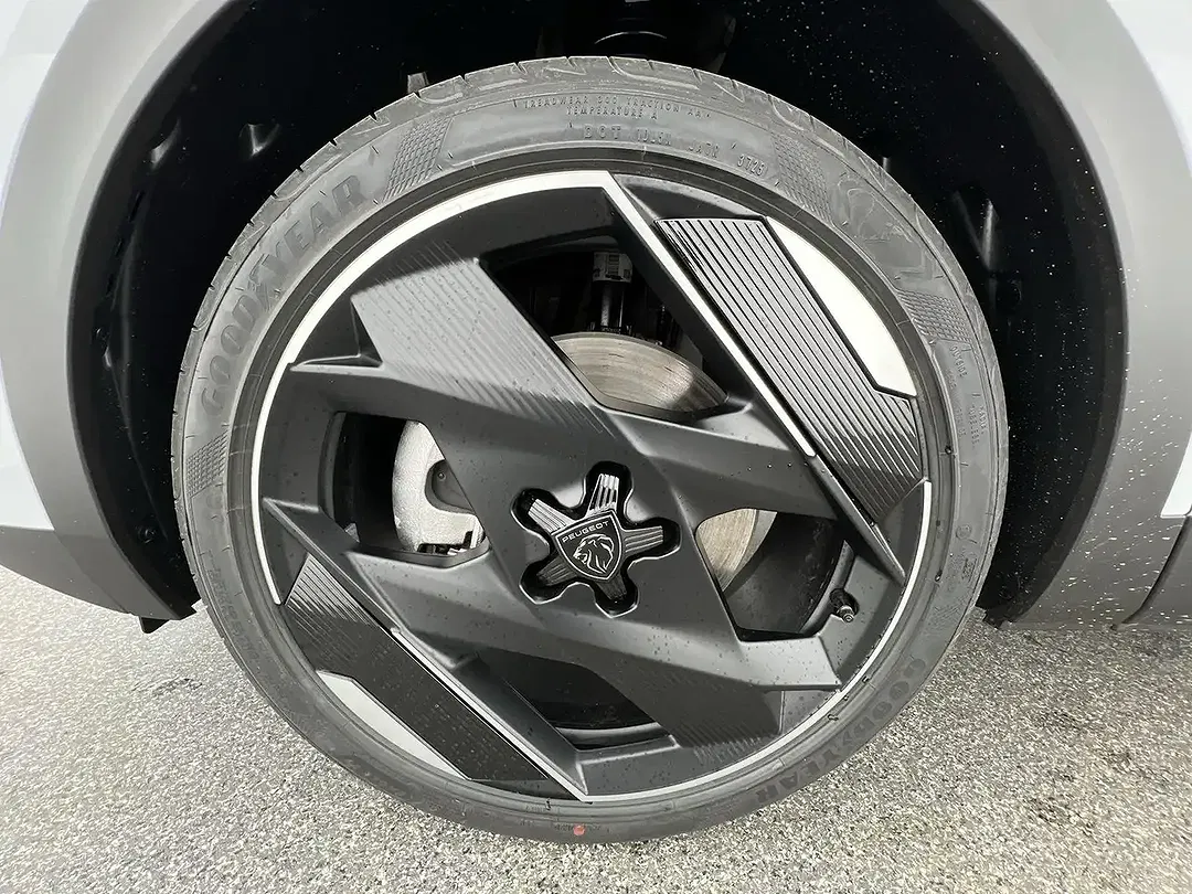 Peugeot 408 225 Hybrid GT - Thumbnail 10