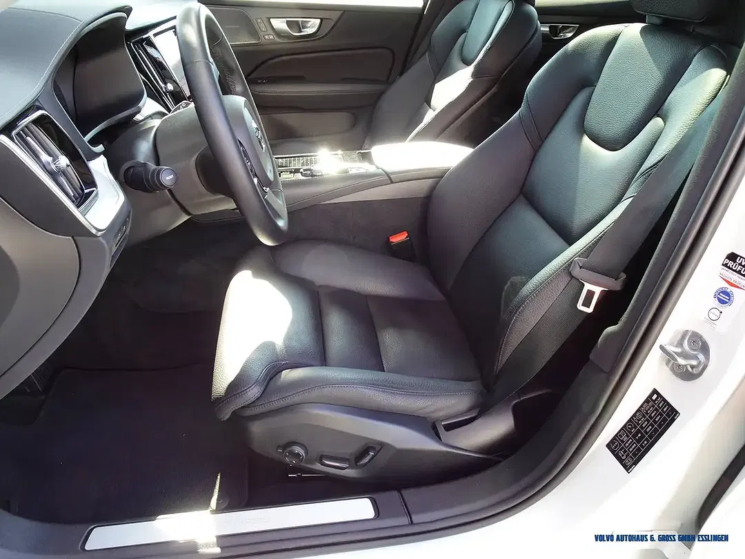 Volvo V60 T8 AWD Recharge Ultimate Dark - Thumbnail 7