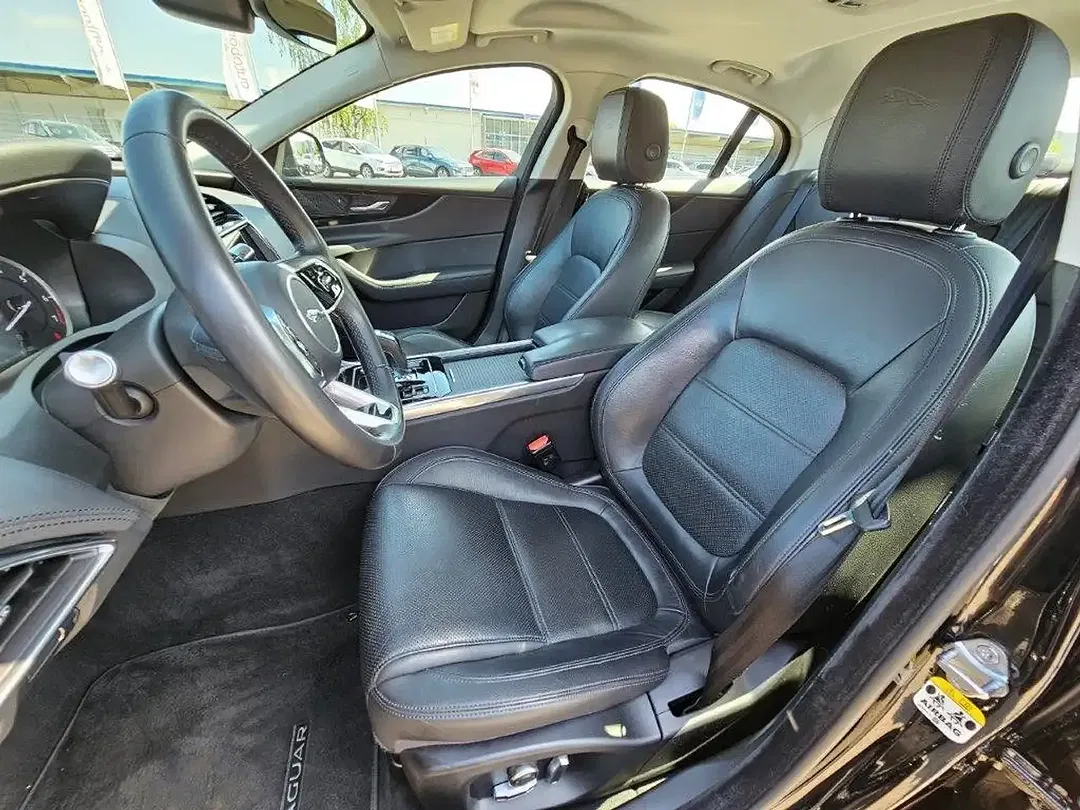 Jaguar XE P250 AUT S - foto 15
