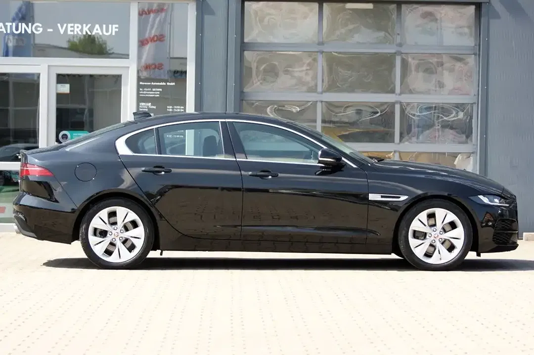 Jaguar XE P250 AUT S - Thumbnail 8