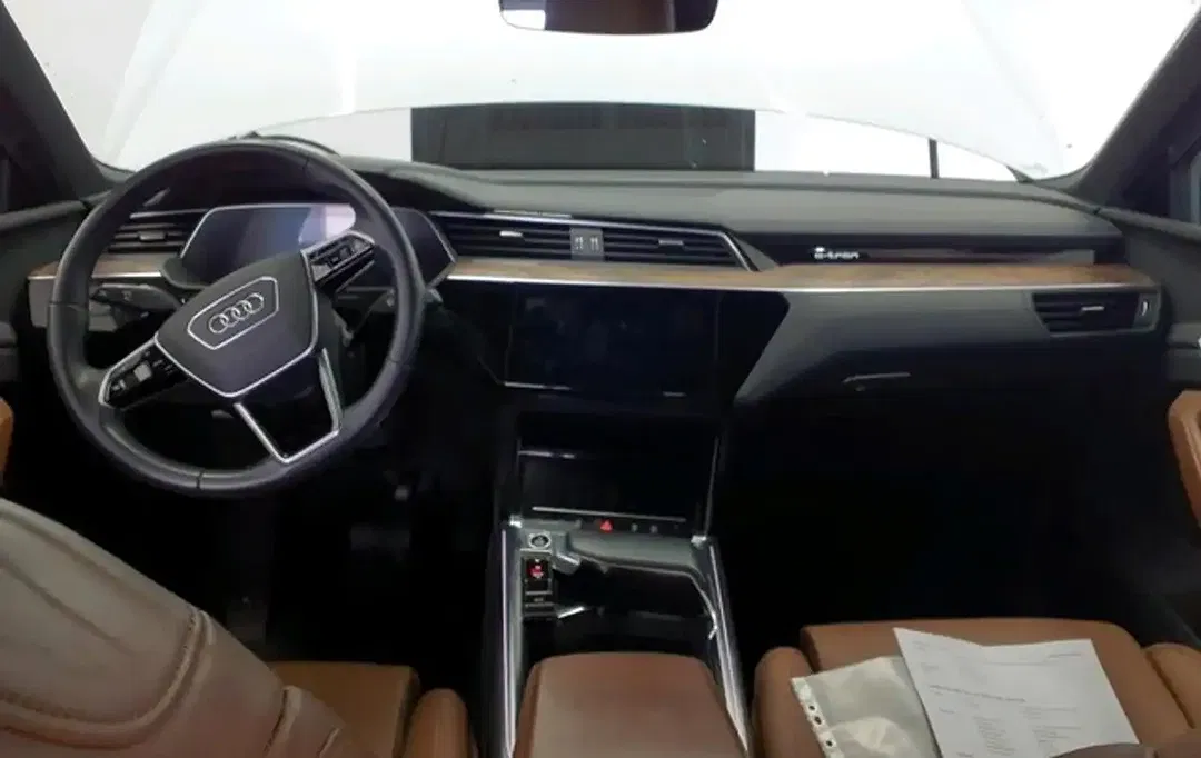 Audi e-tron 55 quattro Sportback S line - Thumbnail 7