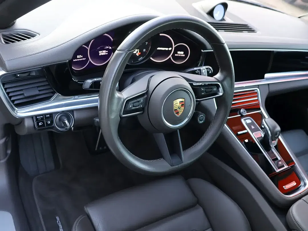 Porsche Panamera E-Hybrid 4 - Thumbnail 12