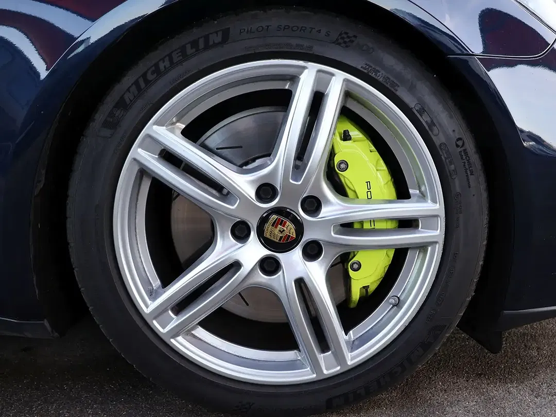 Porsche Panamera E-Hybrid 4 - Thumbnail 6