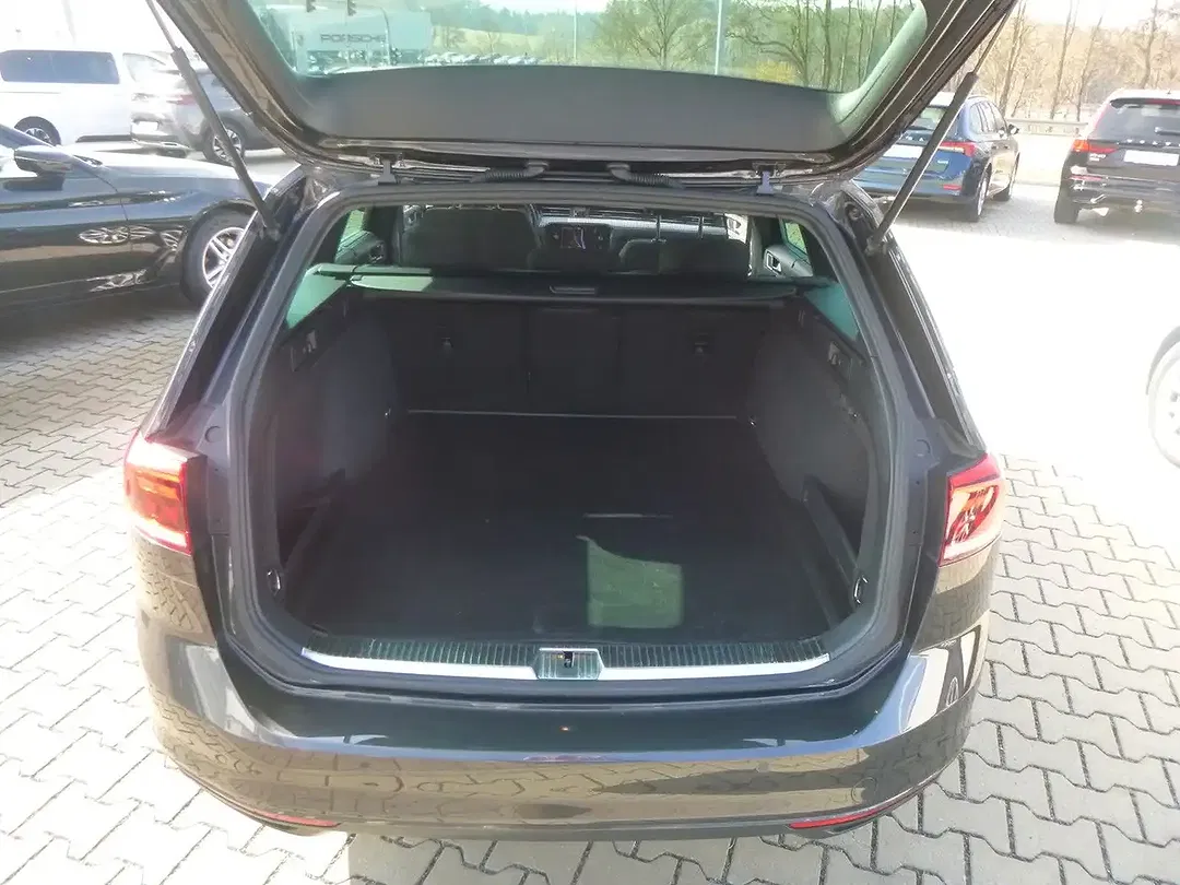 Volkswagen Passat Variant 2.0 TDI - Thumbnail 7