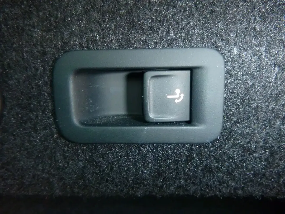 Volkswagen Passat Variant 2.0 TDI - Thumbnail 8