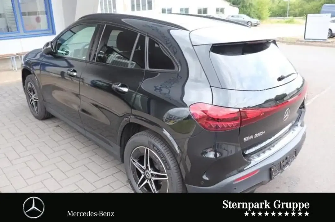 Mercedes-Benz EQA 250 - Thumbnail 9