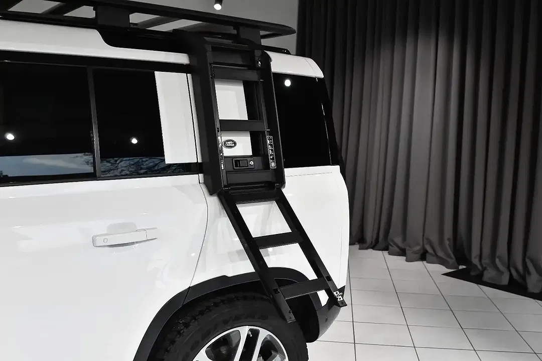 Land Rover Defender 110 HSE - Thumbnail 13