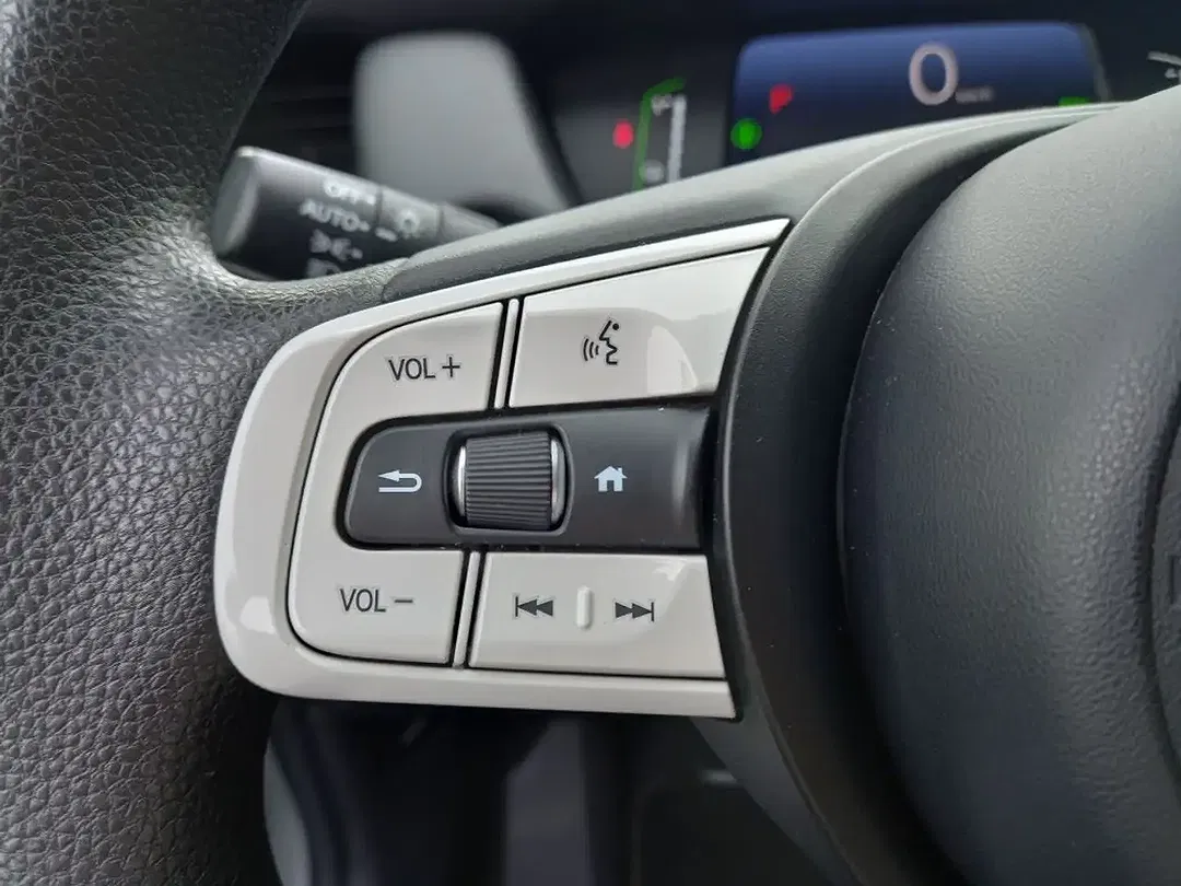 Honda Jazz 1.5 i-MMD Hybrid e-CVT Elegance - Thumbnail 7