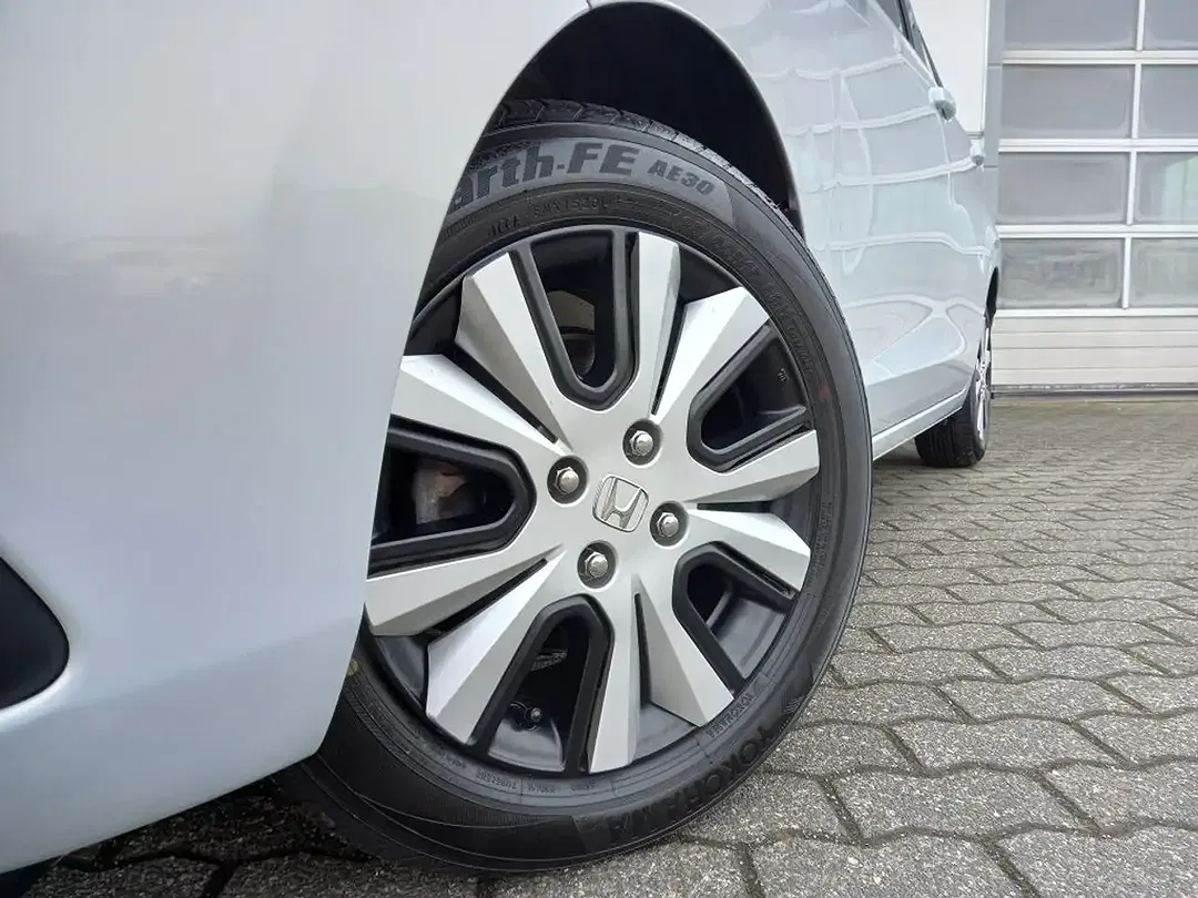 Honda Jazz 1.5 i-MMD Hybrid e-CVT Elegance - Thumbnail 4