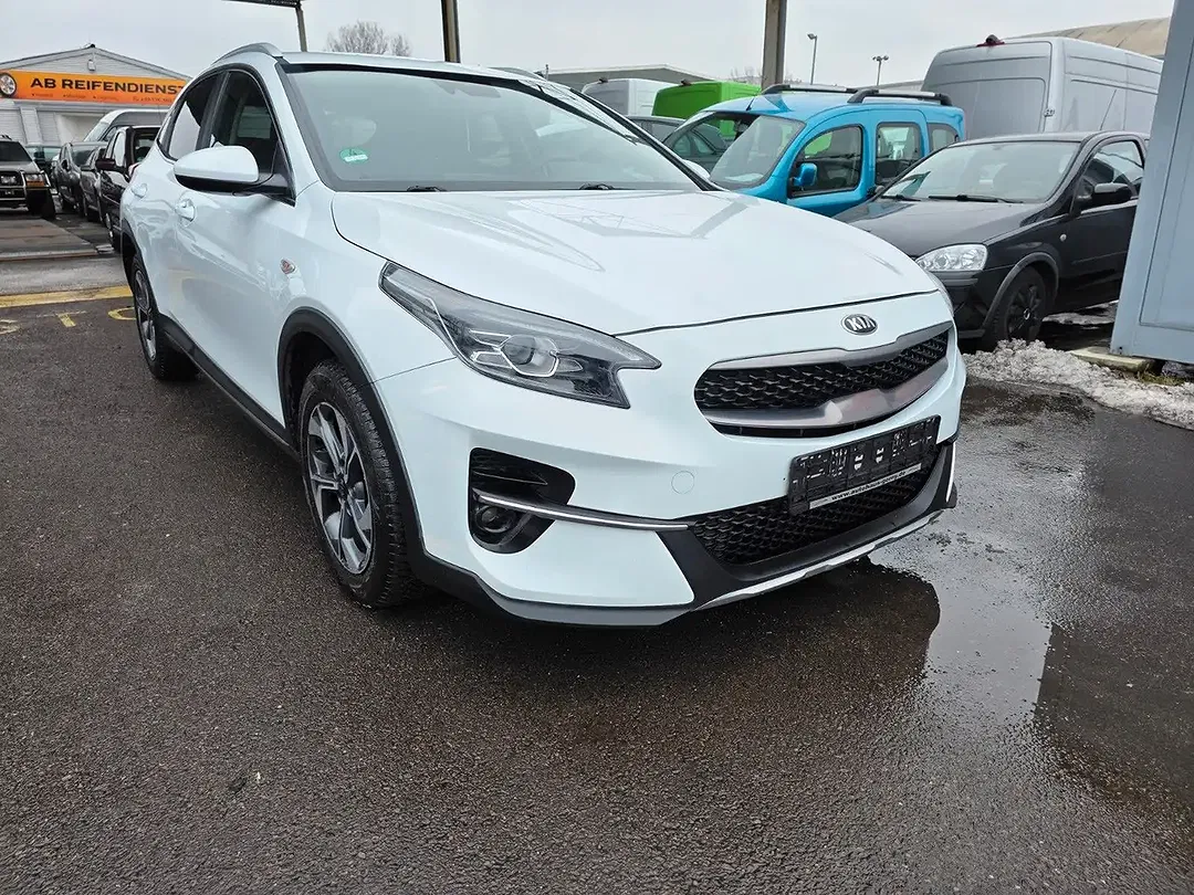 Kia XCeed Edition 7 - Thumbnail 1