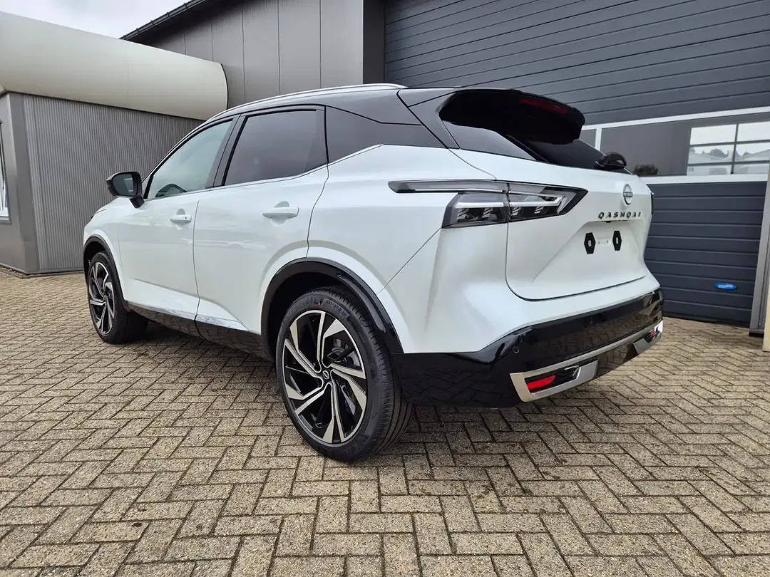 Nissan Qashqai 1.3 DIG-T MHEV Xtronic Tekna Premium - Thumbnail 1