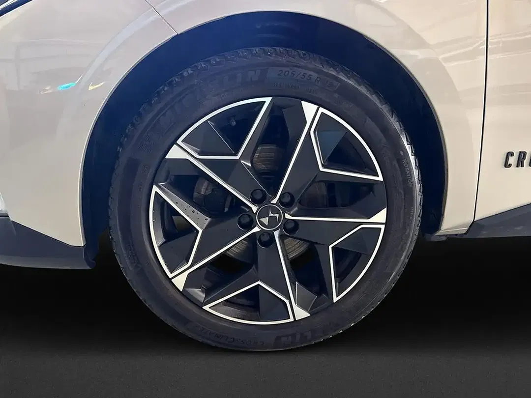DS Automobiles DS 4 - Thumbnail 7