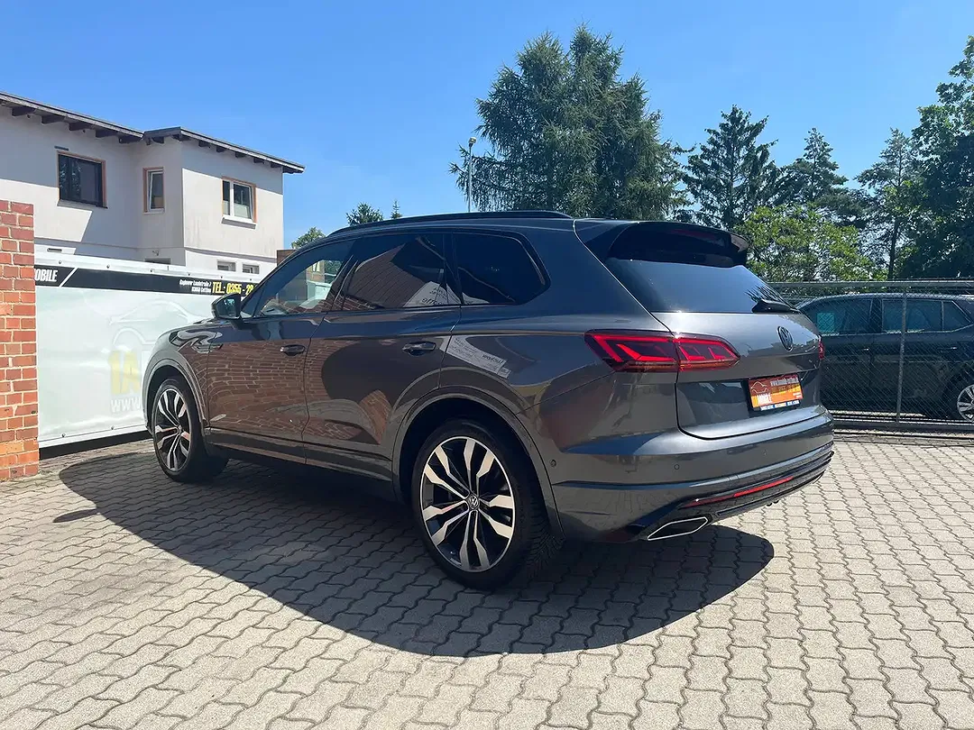 Volkswagen Touareg 4Motion R-Line - Thumbnail 3