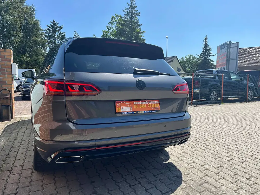 Volkswagen Touareg 4Motion R-Line - Thumbnail 4