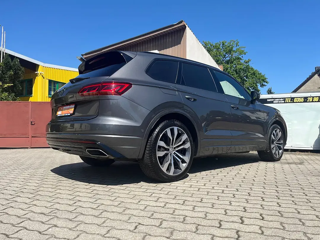 Volkswagen Touareg 4Motion R-Line - Thumbnail 6