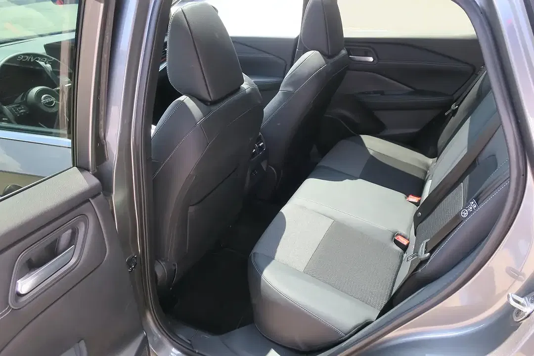 Nissan Qashqai 1.3 DIG-T MHEV Xtronic N-Connecta - Thumbnail 10