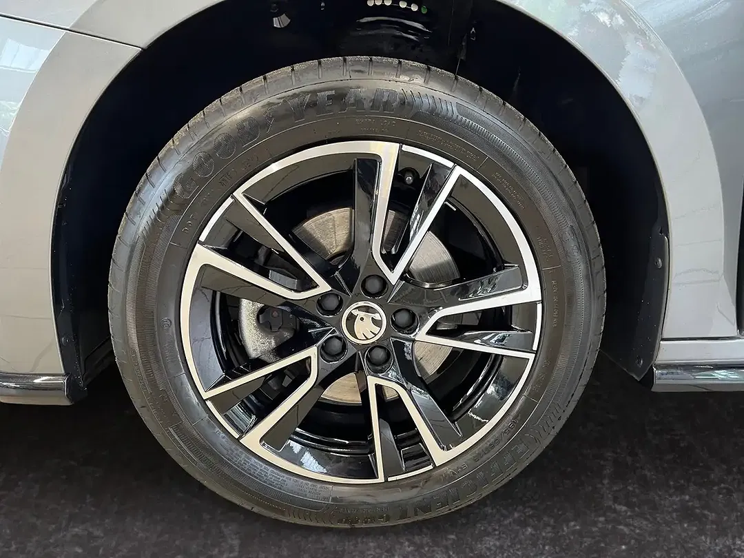 Skoda Fabia 1.0 TSI DSG Monte Carlo - Thumbnail 14