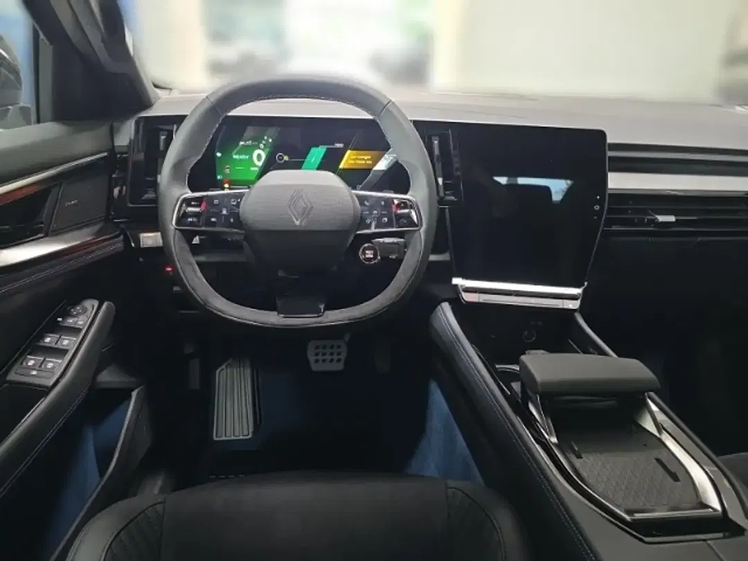 Renault Rafale E-Tech PHEV Hybrid 4x4 - Thumbnail 9