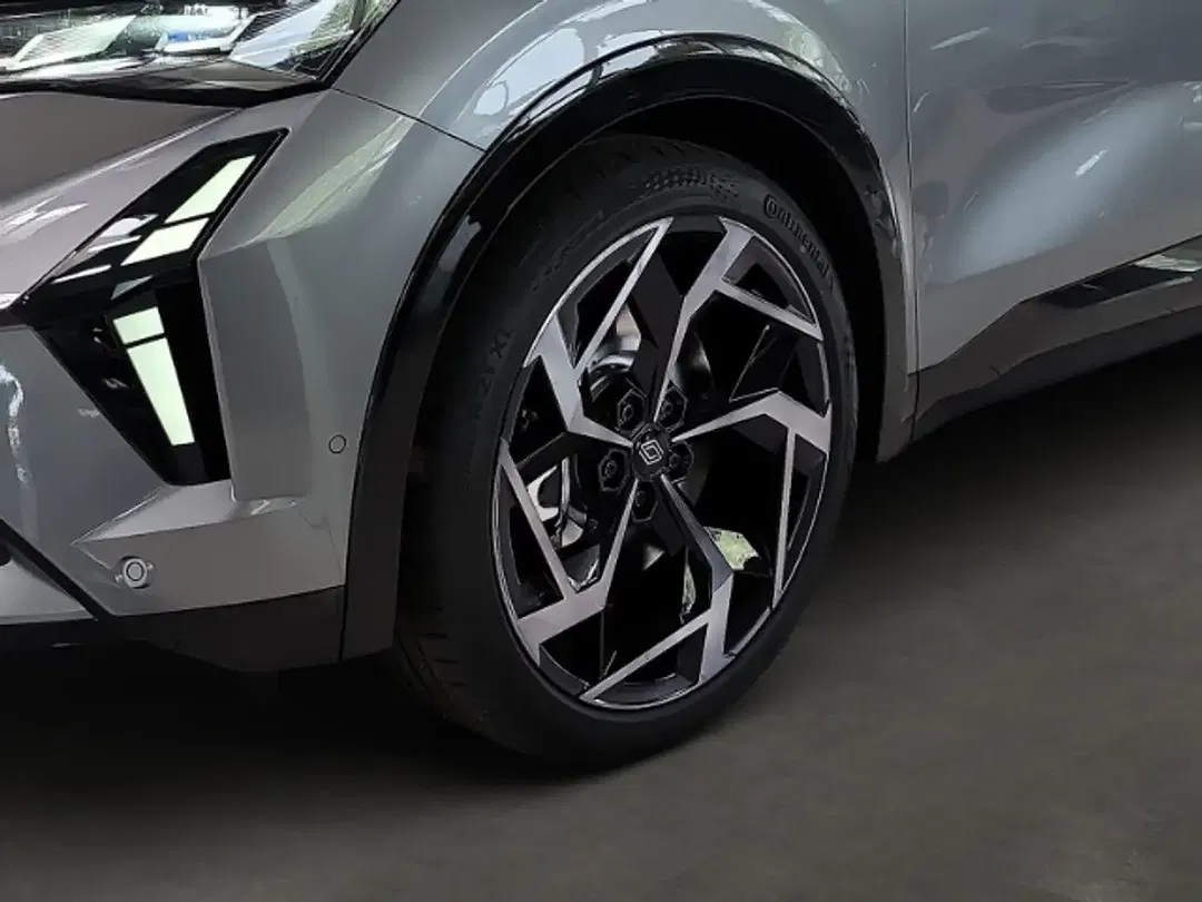 Renault Rafale E-Tech PHEV Hybrid 4x4 - Thumbnail 5